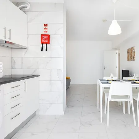Da Rocha, Clube Da Rocha, Bloco I, Wifi Gratuito, Ar Condicionado, By Ig بورتيماو