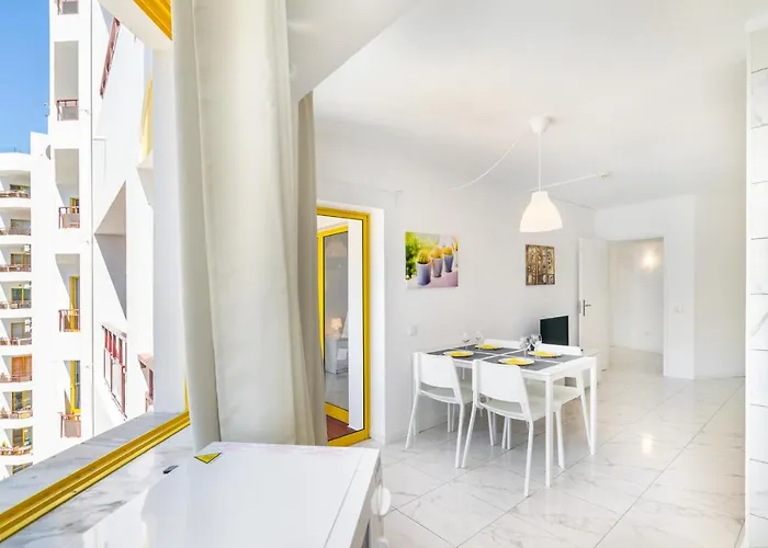 Appartamento Da Rocha, Clube Da Rocha, Bloco I, Wifi Gratuito, Ar Condicionado, By Ig *